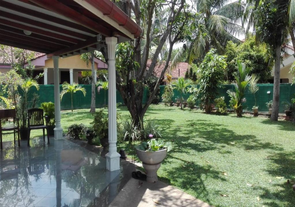 House Of Seya Bed & Breakfast Негомбо Екстериор снимка