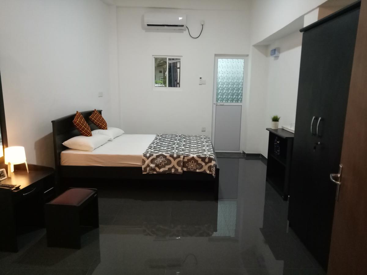 House Of Seya Bed & Breakfast Негомбо Екстериор снимка
